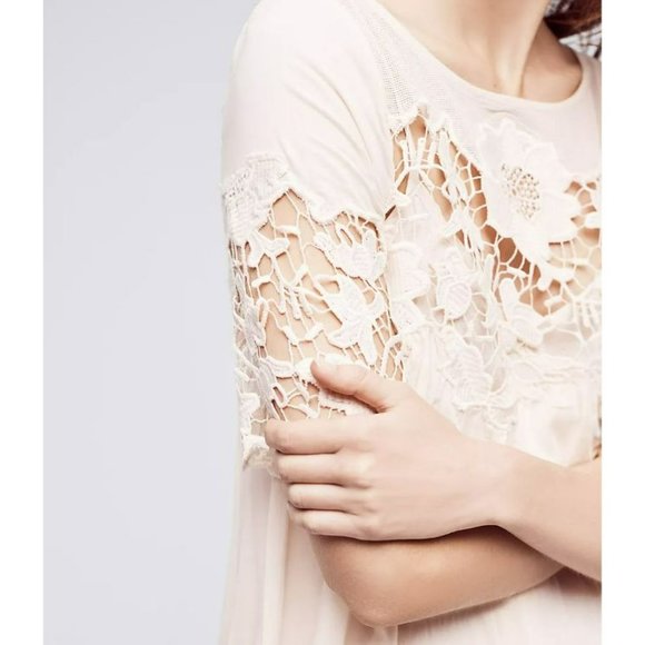 Anthrolopogie Holding Horses Magnolia Lace Ivory Dress Size 0 - Picture 2 of 15